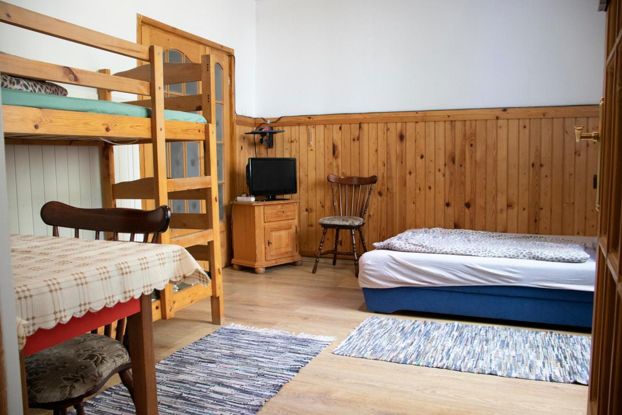 Civis Debrecen Hostel Екстер'єр фото